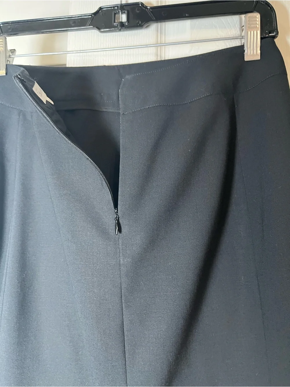 Calvin Klein Black Wool Pencil Skirt – Size 6P (Petite) – Professional Workwear